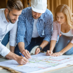 Wykonawca, architekt czy rzemieślnicy: którego eksperta wybrać, aby bezpiecznie zbudować swój dom?