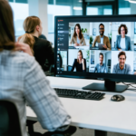 आपके व्यावसायिक नेटवर्क के प्रदर्शन को अनुकूलित करने के लिए कौन सा इंटरनेट ऑफर चुनना चाहिए?