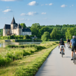 Descubra a mais bela vila classificada pela UNESCO no coração de Maine-et-Loire, jóia situada à beira do Loire